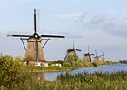 2009-08-16 19-20-14 0014 Molens van Kinderdijk op een hete zomeravond
