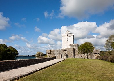 Doe Castle